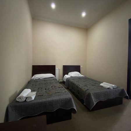 Hotel Shalimar Τυφλίδα Εξωτερικό φωτογραφία
