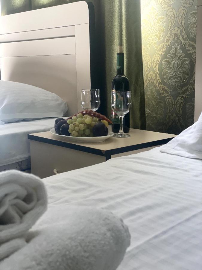 Hotel Shalimar Τυφλίδα Εξωτερικό φωτογραφία