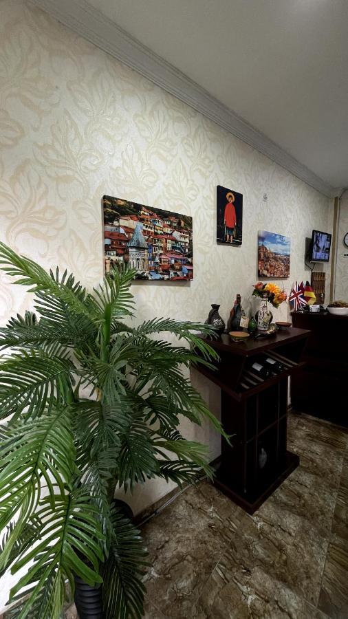 Hotel Shalimar Τυφλίδα Εξωτερικό φωτογραφία