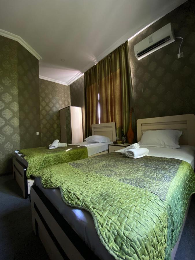 Hotel Shalimar Τυφλίδα Εξωτερικό φωτογραφία