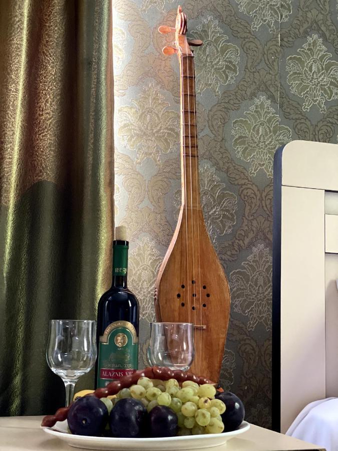 Hotel Shalimar Τυφλίδα Εξωτερικό φωτογραφία