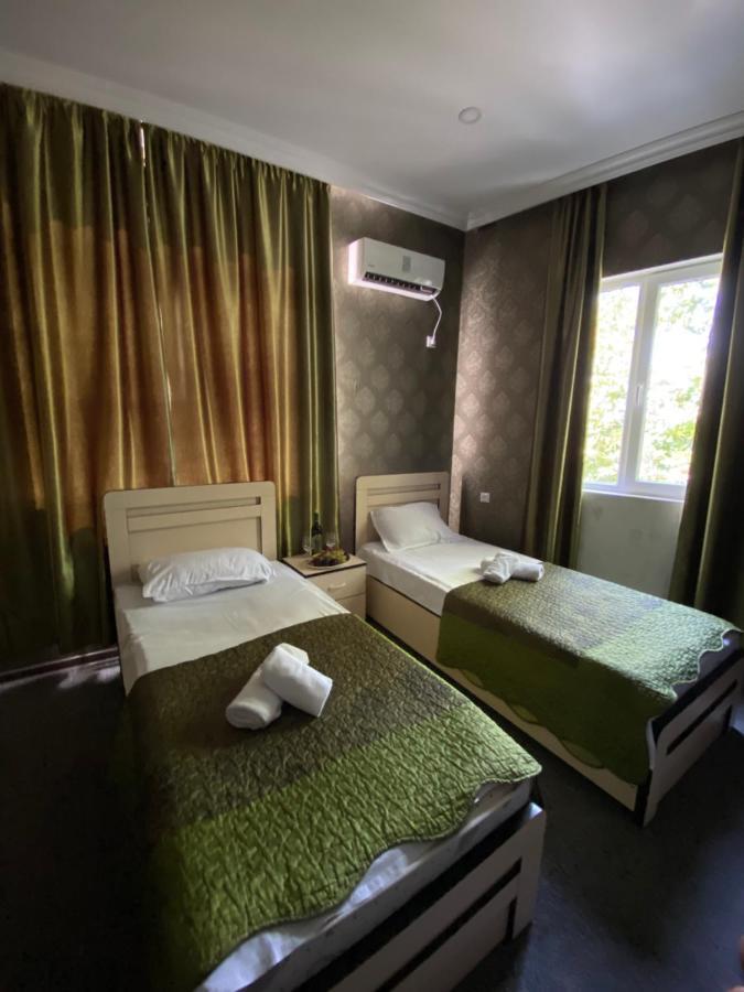 Hotel Shalimar Τυφλίδα Εξωτερικό φωτογραφία