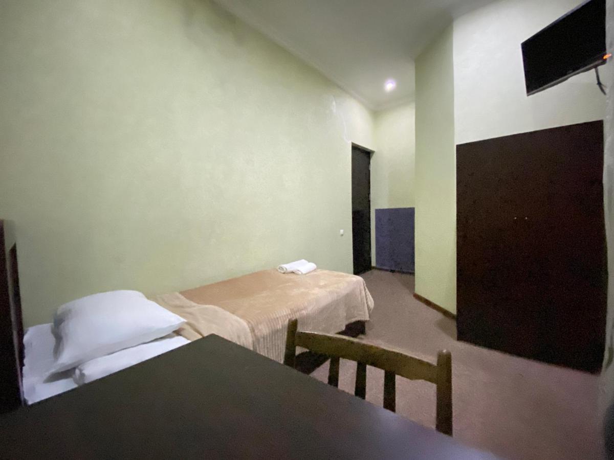 Hotel Shalimar Τυφλίδα Εξωτερικό φωτογραφία