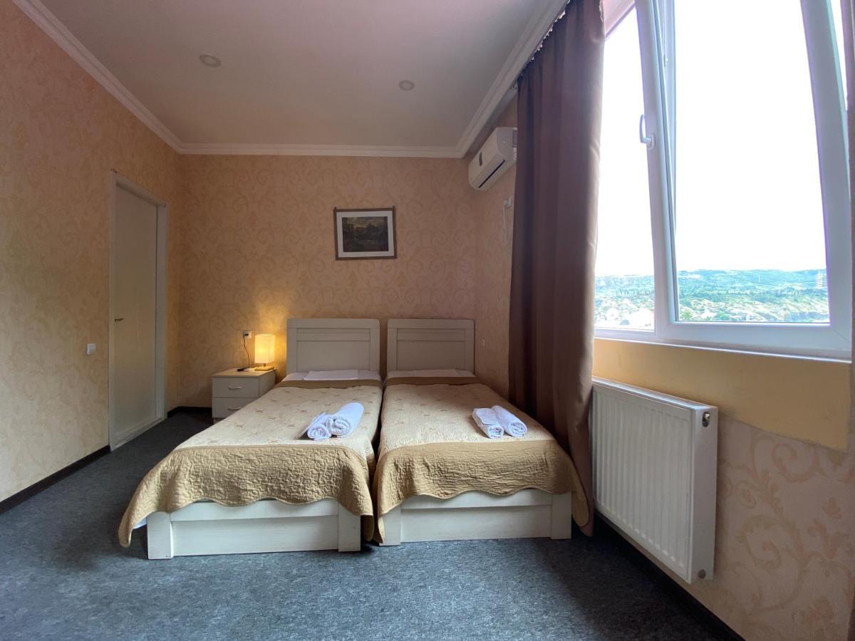 Hotel Shalimar Τυφλίδα Εξωτερικό φωτογραφία